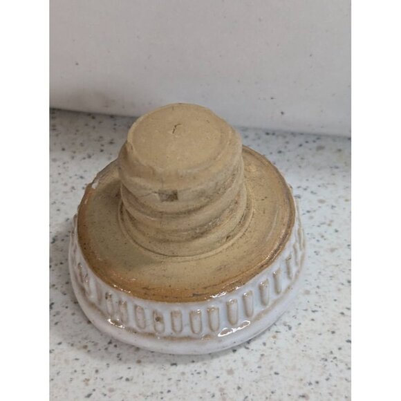 Antique Stone Hot Water Bottle made by Ingram & Bell Ltd (Toronto, Ontario) - Picture 5 of 9